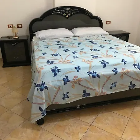 Beachfront & Park View Apartment