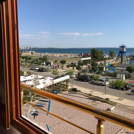 Apartment Beachfront & Park View Shengjin
